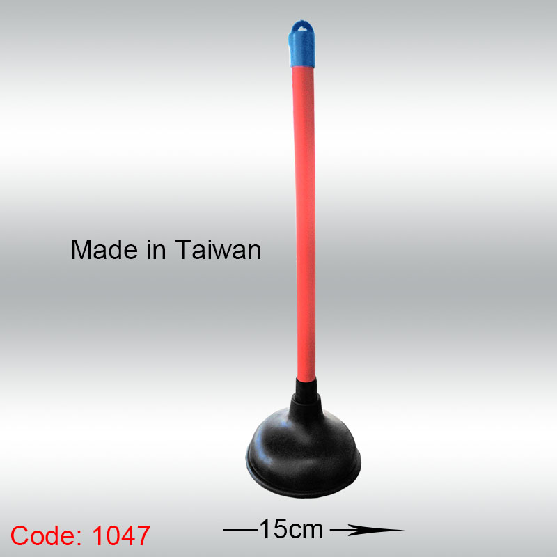 1047